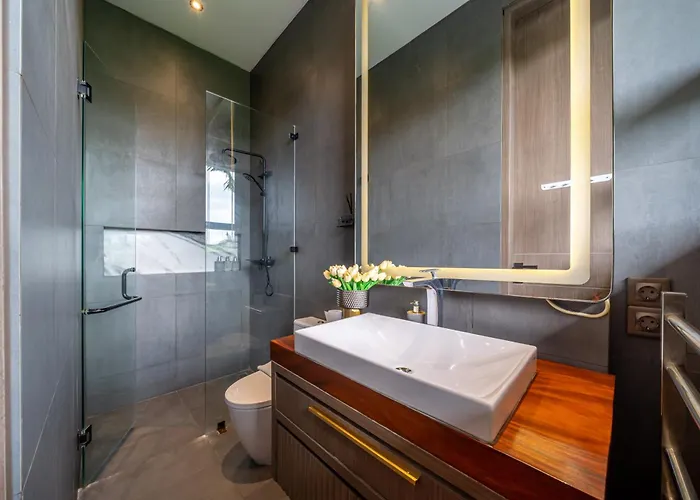 Lila - Family And Group Retreat With Private Pool In Pererenan Villa Canggu (Bali)