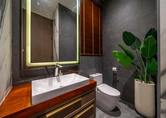 Lila - Family And Group Retreat With Private Pool In Pererenan Villa *